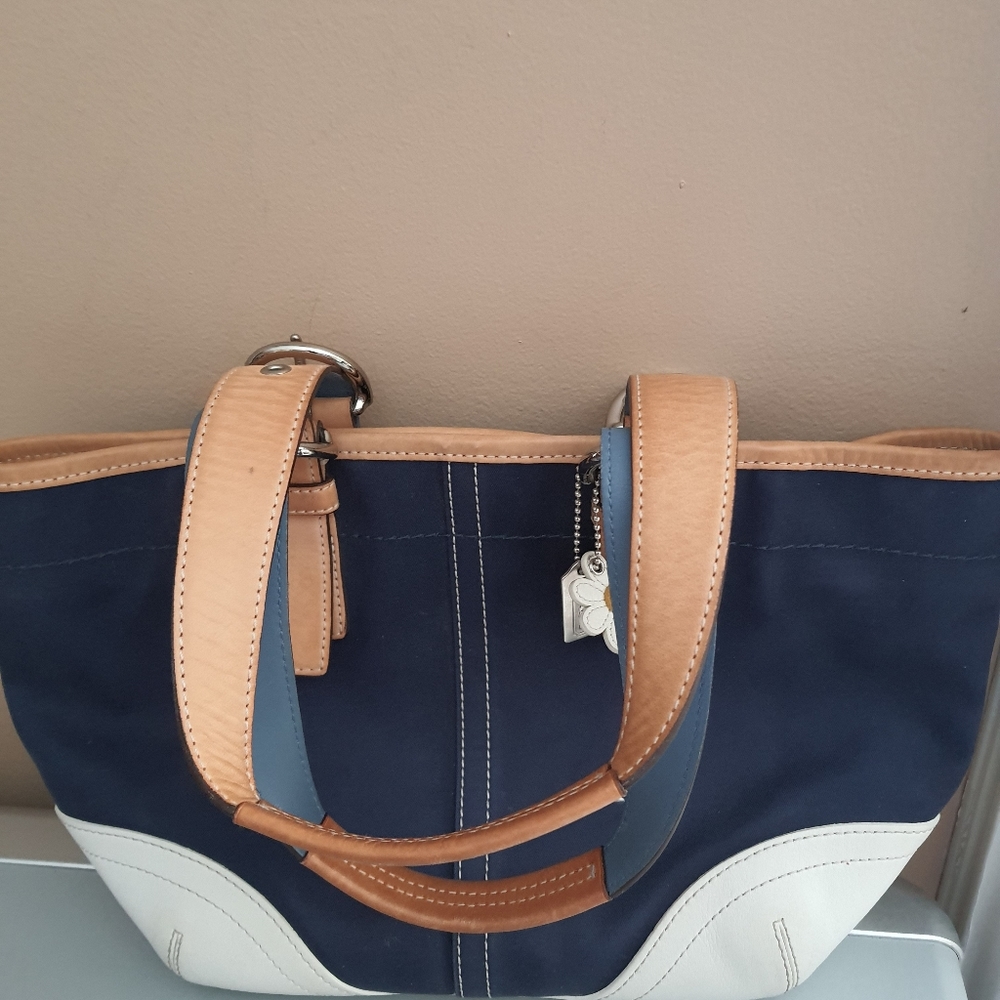 Vintage Coach Soho Daisy Bag